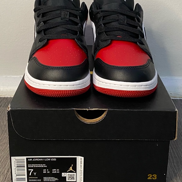 Jordan 1 Low Bred Toe - Picture 3 of 3